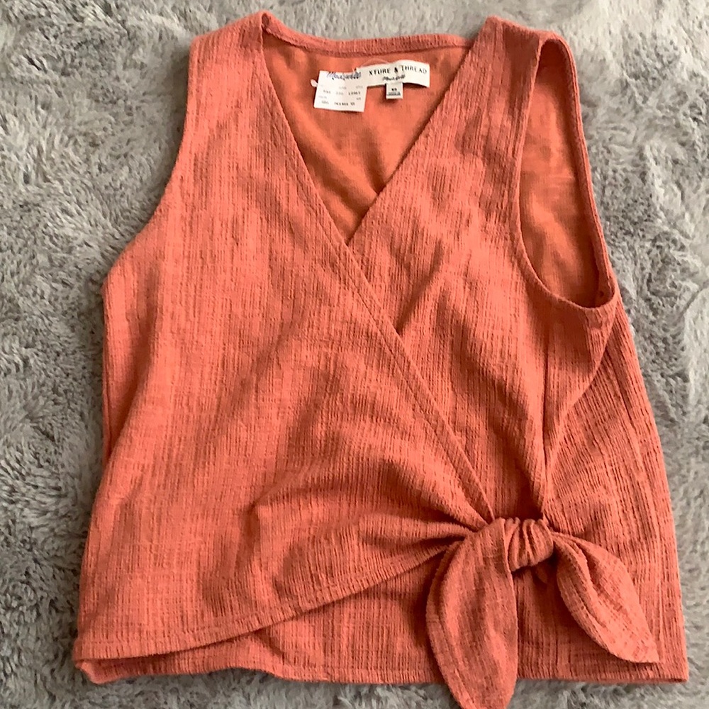 Sweet Dahlia Texture & Thread Wrap-Tie Tank